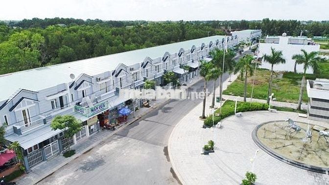 Chính chủ bán đất 4x18m 100% thổ cư sổ đỏ, xây dựng tự do