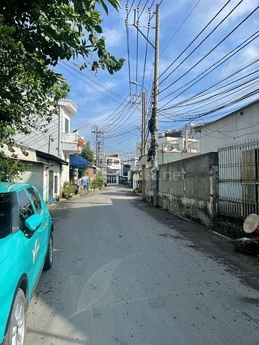 Bán nhà mặt đường ô tô , p Phú Hữu  Nhánh Đ. Nguyễn Duy Trinh 