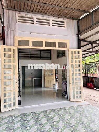 Cho thuê nhà chính chủ  100m2  rộng rãi, 1 phòng khách , 2 PN, 2WC