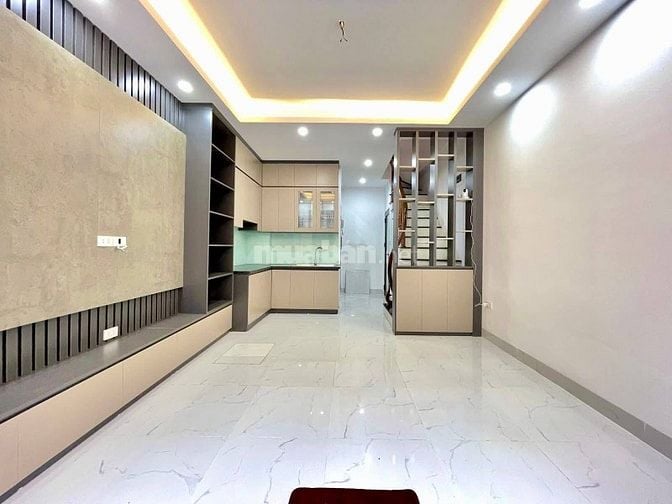 Nhà Đẹp Gần Đường Ô TÔ Thang Máy Giáp Nhị 36m, 5 tầng, mt 4m, 8.75 tỷ