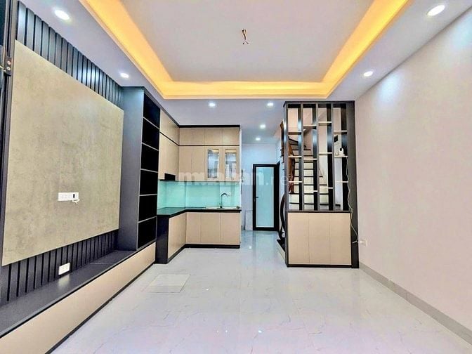 Nhà Đẹp Gần Đường Ô TÔ Thang Máy Giáp Nhị 36m, 5 tầng, mt 4m, 8.75 tỷ