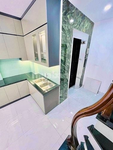 Nhà Đẹp Gần Đường Ô TÔ Thang Máy Giáp Nhị 36m, 5 tầng, mt 4m, 8.75 tỷ