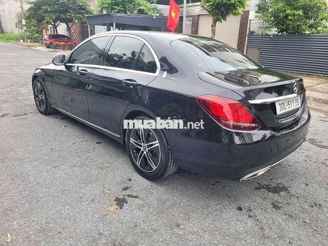 Bán mec 2020 C180 - 110000 km