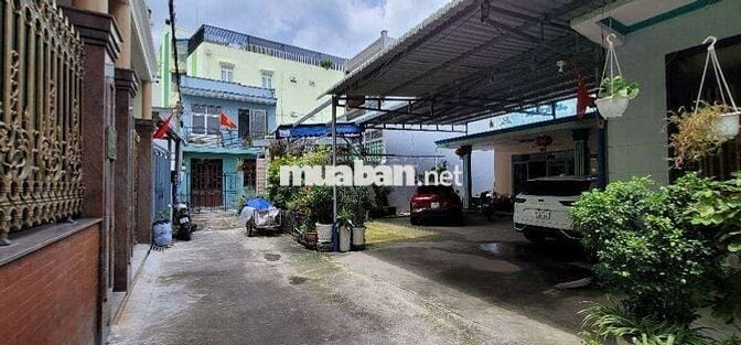 BÁN ĐẤT TẶNG NHÀ ĐƯỜNG OTO SÁT LÀNG ĐẠI HỌC-G BIG C GẦN 120M2 CHỈ 5TY5