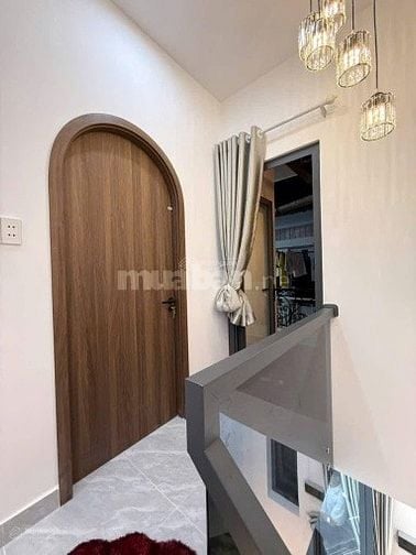 Bán nhà ngay đường Vạn Kiếp, phường 1, Bình Thạnh.Giá: 3Tỷ 650tr, 40m2