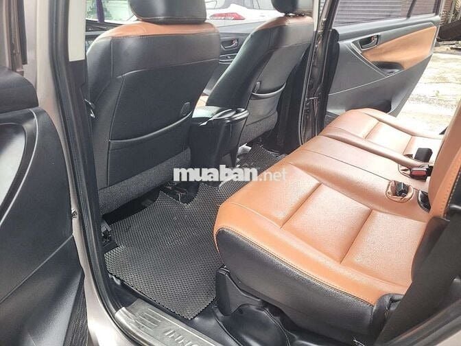 Innova 2018 2.0E - 16000 km