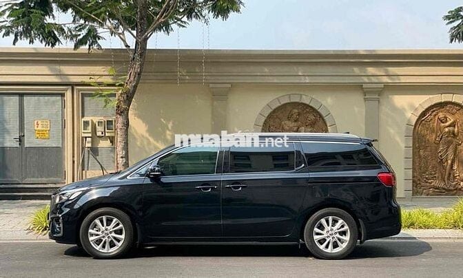 Kia Sedona 2020 2.2 DAT Signature - 138000 km
