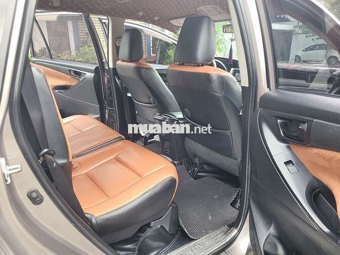 Innova 2018 2.0E - 16000 km