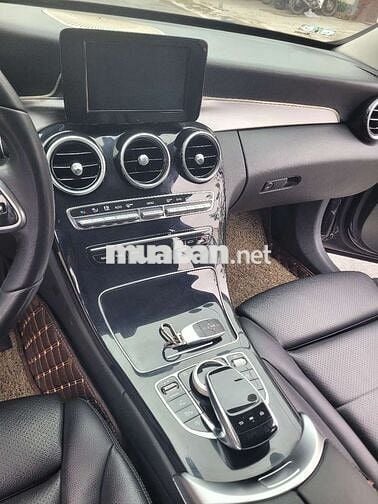 Bán mec 2020 C180 - 110000 km