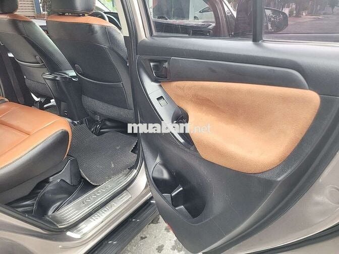 Innova 2018 2.0E - 16000 km