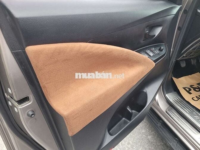 Innova 2018 2.0E - 16000 km