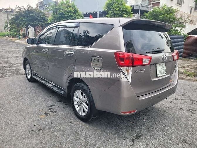 Innova 2018 2.0E - 16000 km