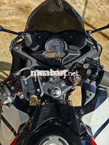 Honda CBR Đen 5 vạn