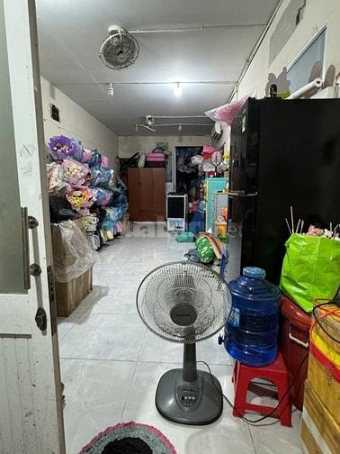 Phòng 42m2 có máy lạnh ngay đường 16 giao đường 17 Linh trung Thủ Đức