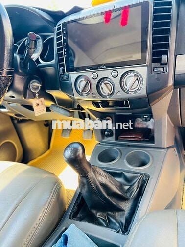 Ford Everest 2015 2.5L 4x2 MT - Khó Có Đối Thủ