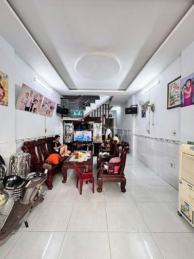 Định cư Úc bán gấp nhà Huyện Thanh Quan, P9, Q3, 56m2 - Giá 1 tỷ 860