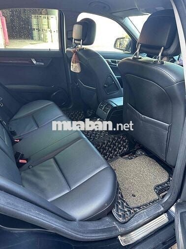 Mercedes Benz C Class xe cực mới rin 100% chạy êm