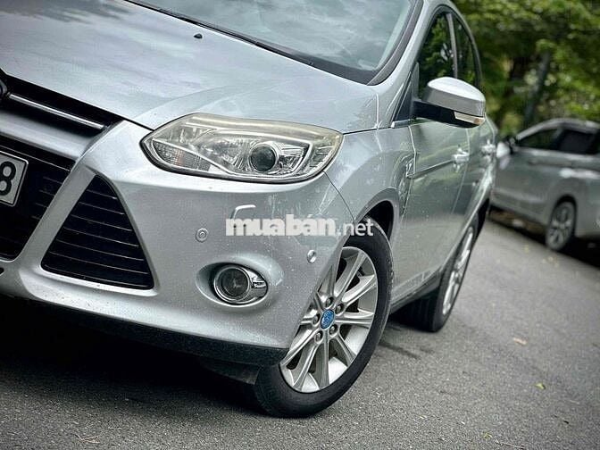Ford Focus 2013 Bạc , bảo hành chính hãng
