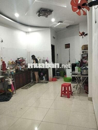 Nhà nguyên căn cho thuê gần chợ 19/5 DT 4❌20 trệt 1lầu 2pn2wc BHH