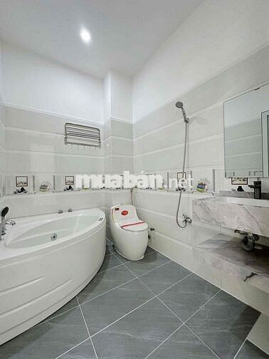 CHỦ ĐỊNH CƯ NƯỚC NGOÀI CẦN BÁN (4M X 16M)NGAY KHU DÂN CƯ VĨNH LỘC