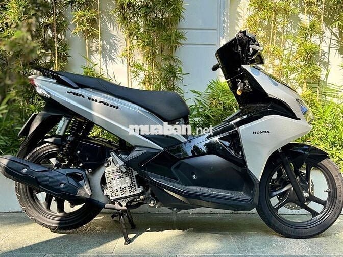 air blade bạc Porsche ( nậu xớ tt13tr nhận xe)