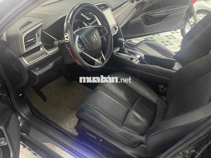 Honda Civic 2020 G Đen 6 vạn km