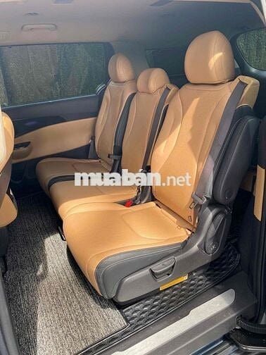 Kia Carnival 2022 Premium 7 chỗ