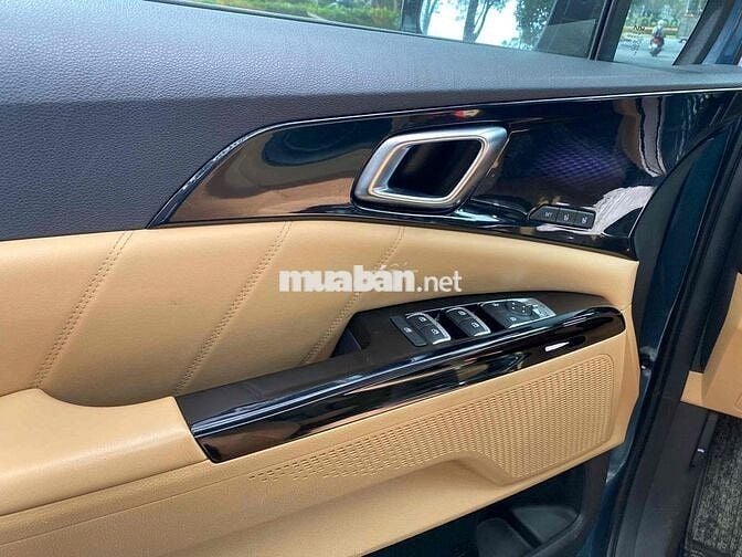 Kia Carnival 2022 Premium 7 chỗ