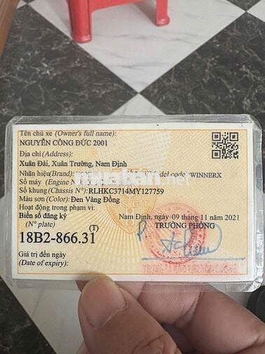 bán winner V2, màu đen đi hơn 2 vạn