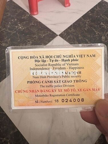 bán winner V2, màu đen đi hơn 2 vạn