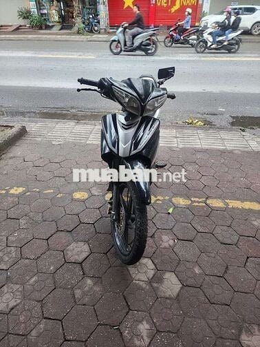 Mình muốn đổi xe mới lên bán em nó đi