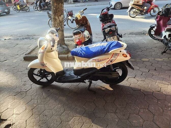 Nhà có xe muốn bán xe chính chủ máy móc ok luôn