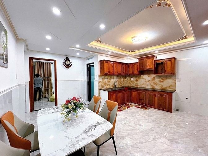 Thanh lý gấp căn nhà 1 sẹc gần  bến xe Q8 Giá 1tỷ060( trả trước 300tr)