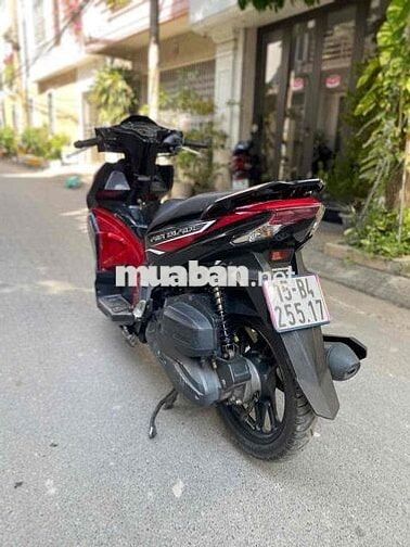 Honda Air Blade Đỏ đen chính chủ êm đẹp mê ly