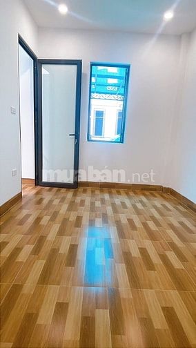 Nhà Đẹp Định Công Thượng, Hoàng Mai 33m, 4 tầng, mt 4.6m, giá 8.8 tỷ.