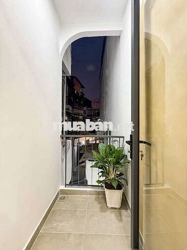 Phú nhuận 3 tầng 2pn nhà mới đẹp nội thất đầy đủ .