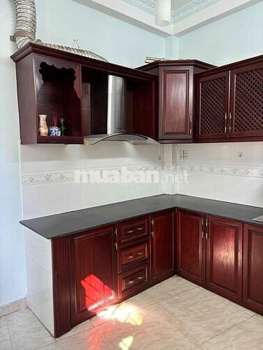 Cho thuê nhà nguyên căn hẻm 536 Âu cơ