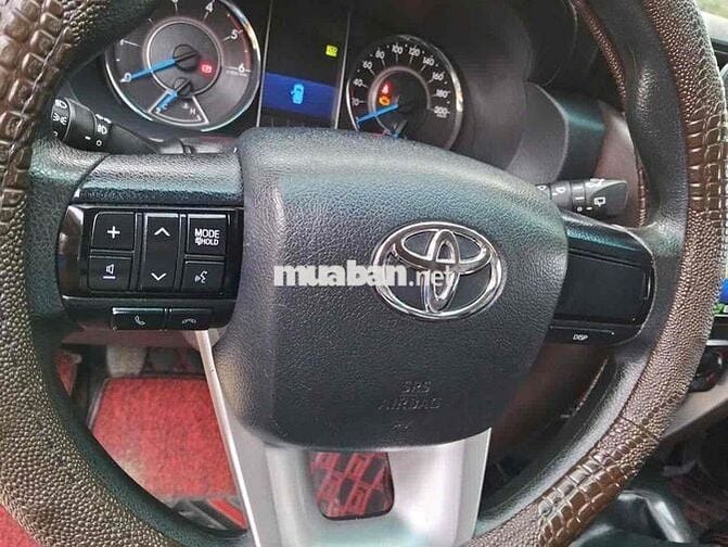 Toyota Fortuner 2020 2.4AT 4x2  - 10 km