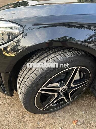 Mercedes Benz C Class 2019 C 300 AMG - 93000 km