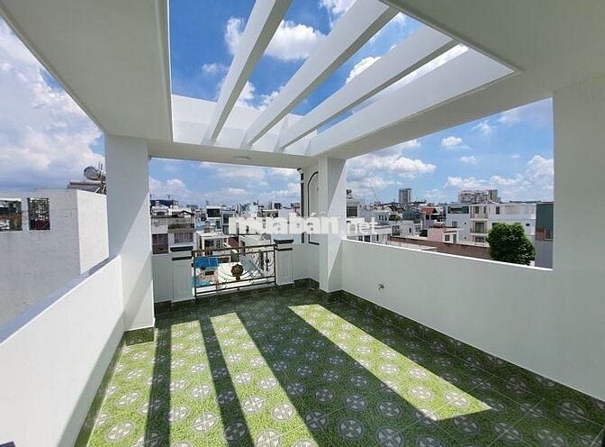 Cho thuê nhà HXH 284/2A Võ Văn Tần P.5, Quận 3.