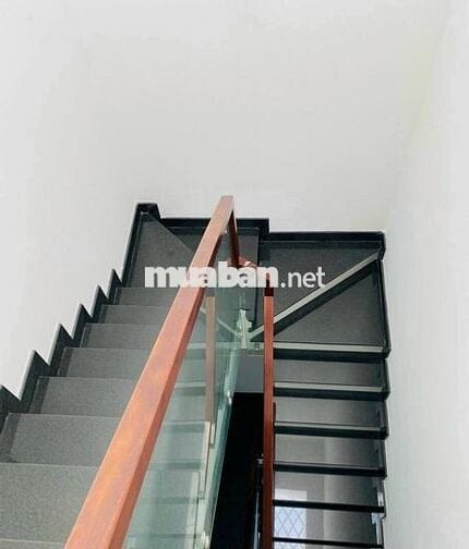 Cho thuê nhà HXH 284/2A Võ Văn Tần P.5, Quận 3.