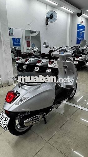 Vespa Iget , abs , đèn led 2 tấng , mở cốp điện ..