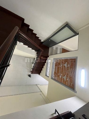 Bán nhà 4 tầng hẻm xe hơi phường Cầu Kho, Quận 1