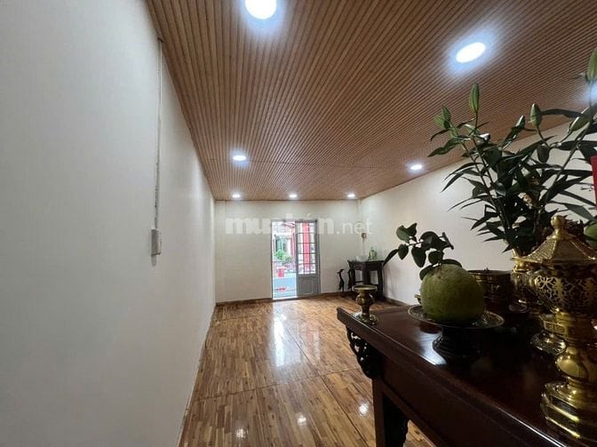 Bán nhà 4 tầng hẻm xe hơi phường Cầu Kho, Quận 1