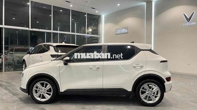 Vinfast VF5 Plus giá nhỉnh hơn VF3 một chút