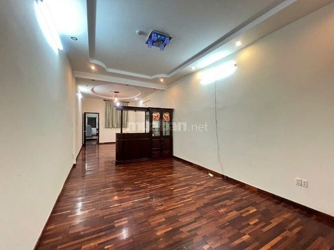 Bán nhà 4 tầng hẻm xe hơi phường Cầu Kho, Quận 1