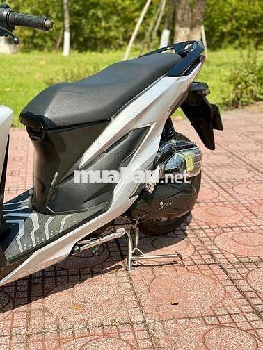 Vario 150 Bs 94 dk 2021 màu bạc poscher đẹp keng