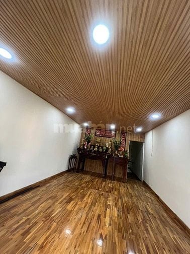 Bán nhà 4 tầng hẻm xe hơi phường Cầu Kho, Quận 1