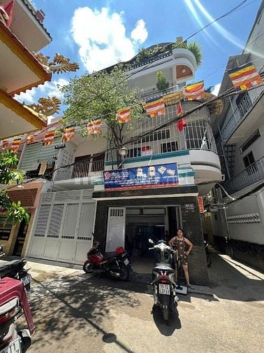 Bán nhà 4 tầng hẻm xe hơi phường Cầu Kho, Quận 1