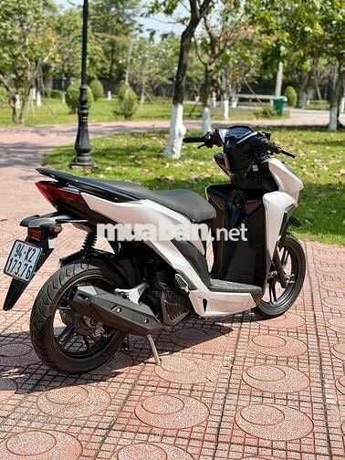 Vario 150 Bs 94 dk 2021 màu bạc poscher đẹp keng